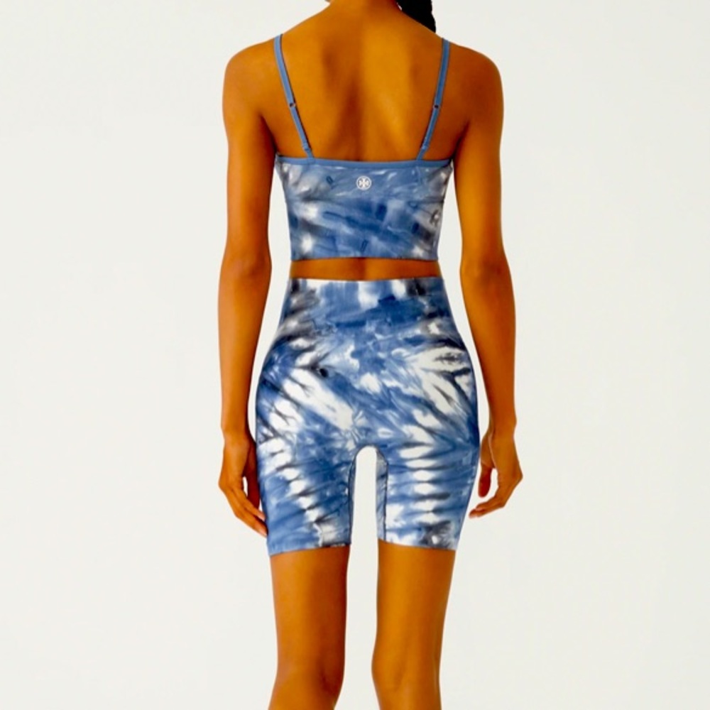TORY BURCH SPORT HIGH-RISE SEAMLESS TIE-DYE BIKE SHORTS IN TORY NAVY SIZE SMALL
